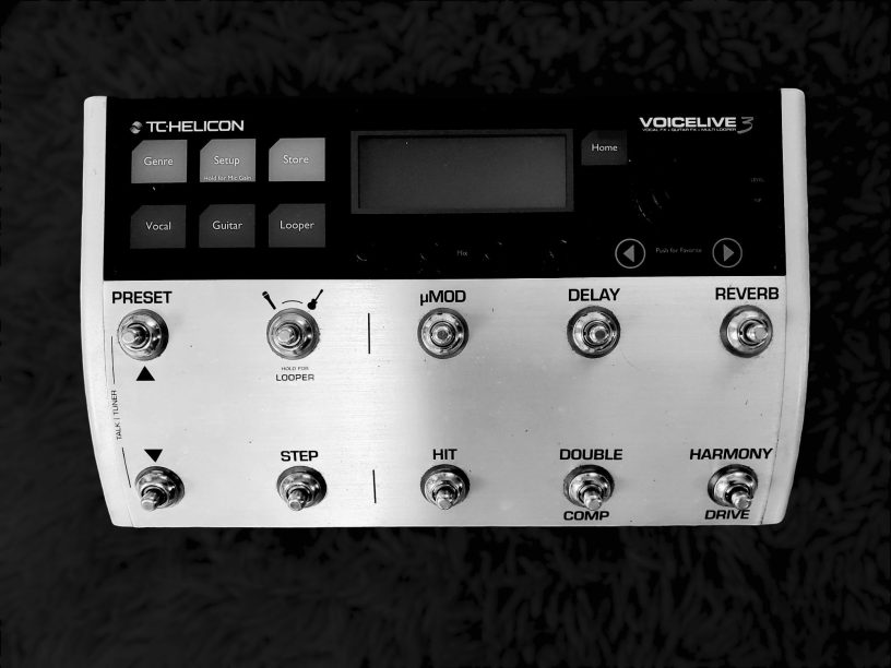 Used Voicelive 3-Ultimate Vocal and Guitar Effects Floor Pedal with Multi-Track Looping